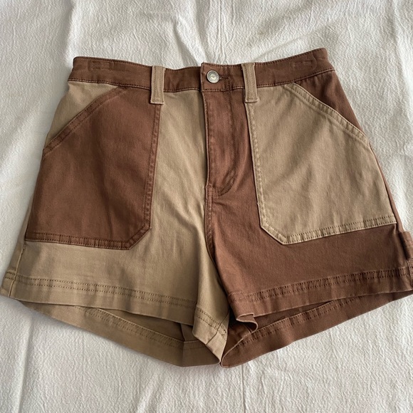 Hollister Pants - BNWT High wasted hollister shorts